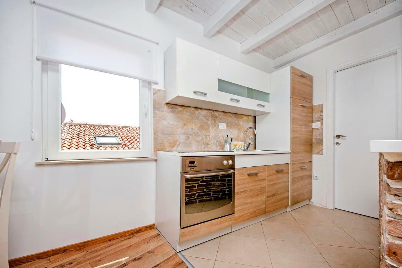Apartment Casa Alek Rovinj Buitenkant foto